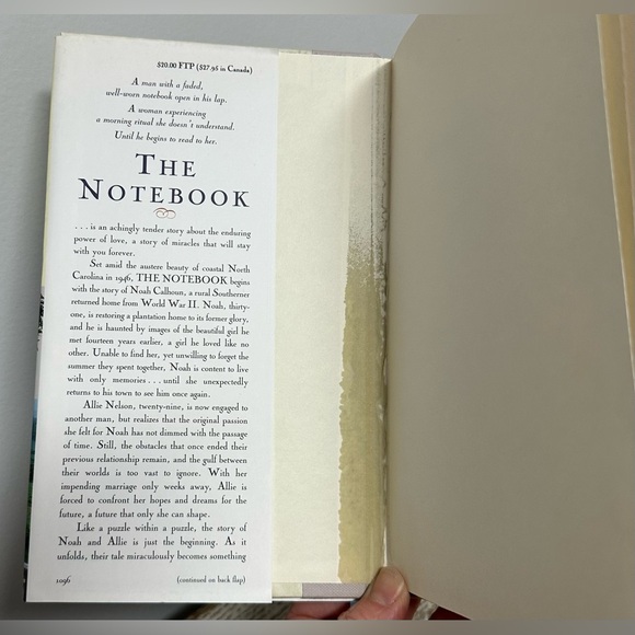 Signed copy of The Notebook by Nicholas Sparks, Hardcover - Picture 4 of 6